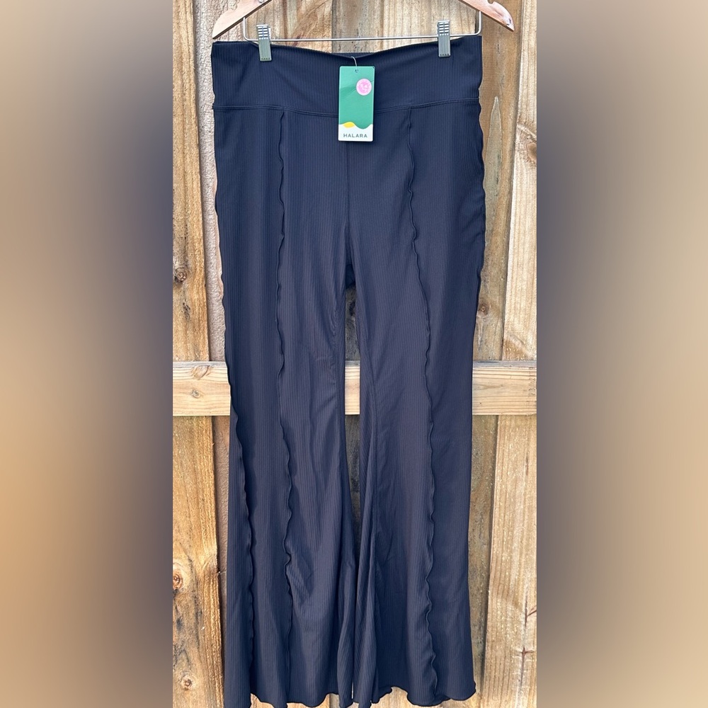 HALARA Black Ribbed Boot Cut Yoga Pants